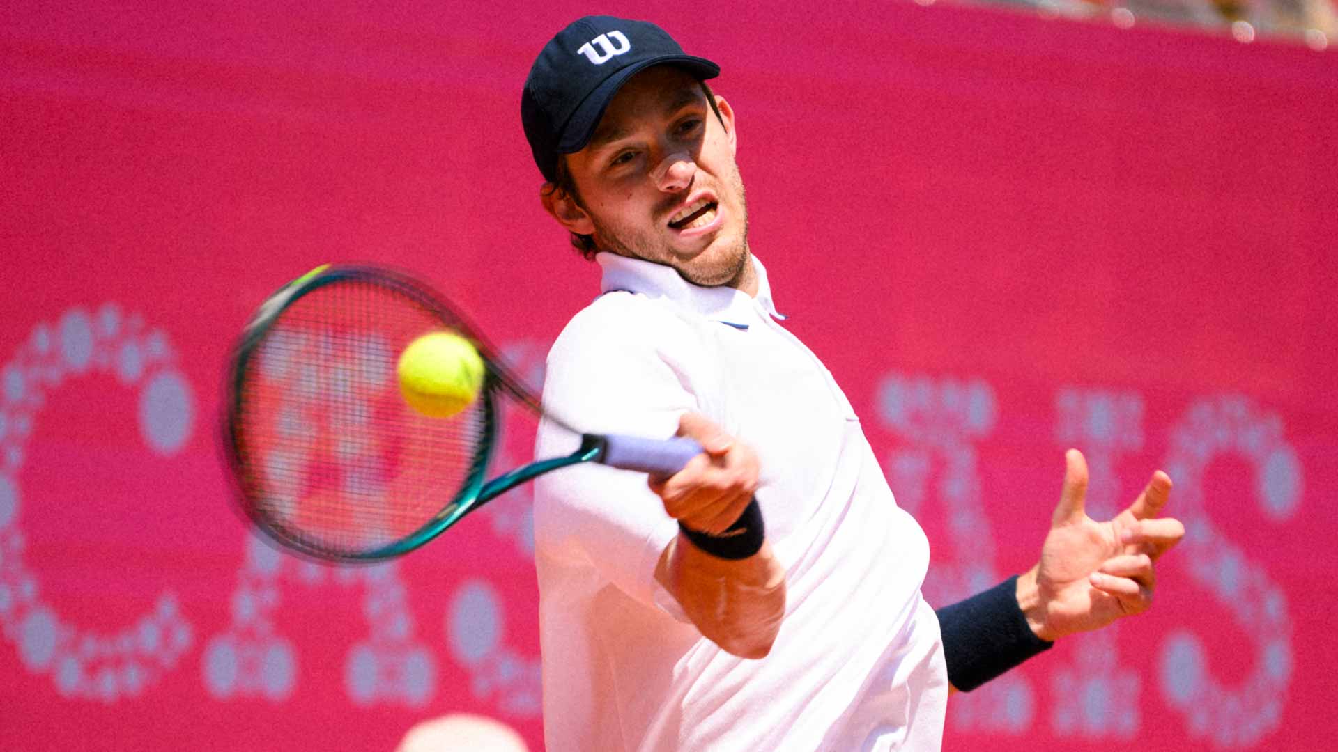Nicolas Jarry during Wednesday's action at the ATP Challenger 175 event in Estoril.